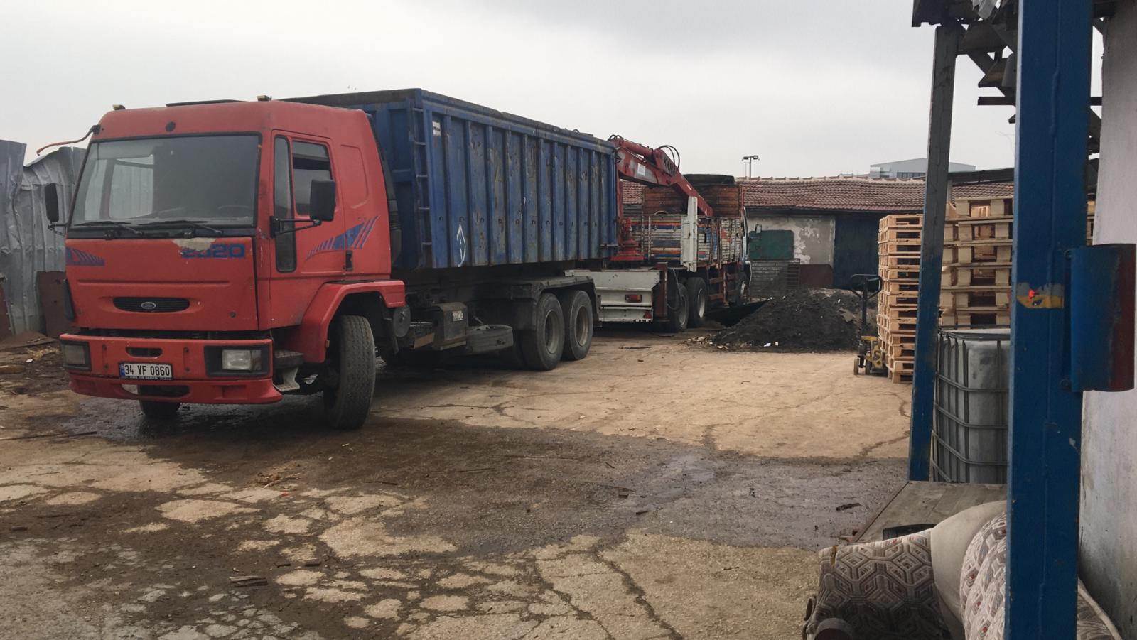 Esenler Hurda Alan-0 532 261 13 06-Karataş Geri Dönüşüm-İstanbul Tonajlı Hurda Demir-Bakır-Paslanmaz-Talaş-Kablo-Alüminyum-Sarı-Bakır Alan